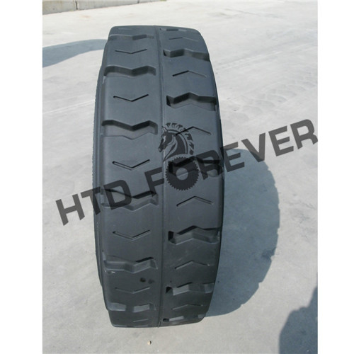 鋼圈配壓式實(shí)心輪胎