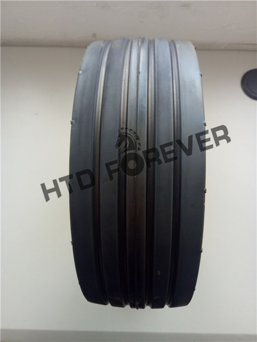 機(jī)場(chǎng)行李拖車(chē)