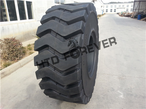 廢鋼轉(zhuǎn)運裝載機