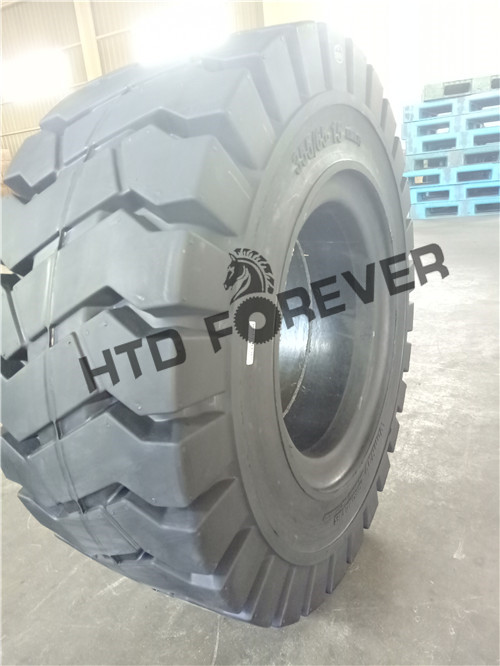 廢鋼轉(zhuǎn)運裝載機