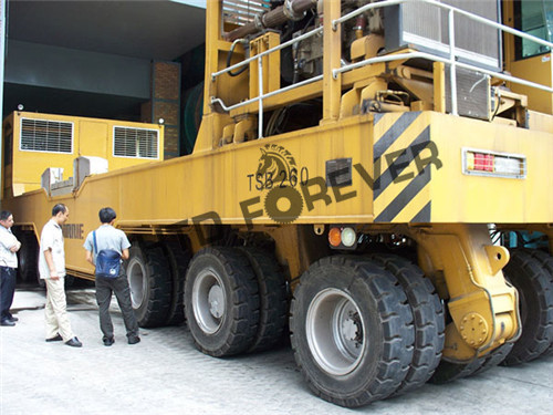 鋼鐵水包運輸車實心輪胎2