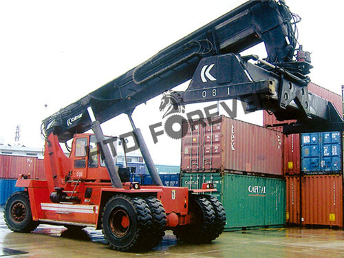 正面吊實(shí)心輪胎