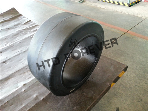 管道防腐設(shè)備輪胎